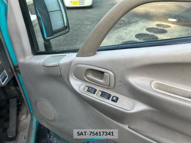 Toyota DYNA TRUCK 2004-12 8335647-12