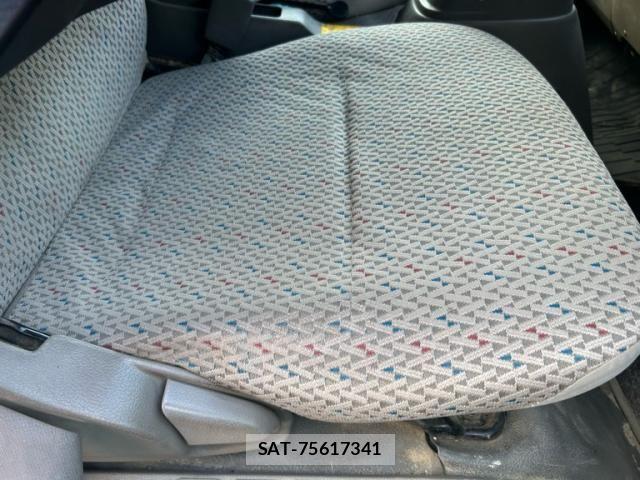 Toyota DYNA TRUCK 2004-12 8335647-16