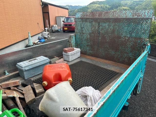 Toyota DYNA TRUCK 2004-12 8335647-25