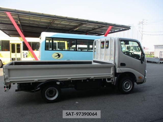 Toyota DYNA TRUCK 2026-06 8335637-5