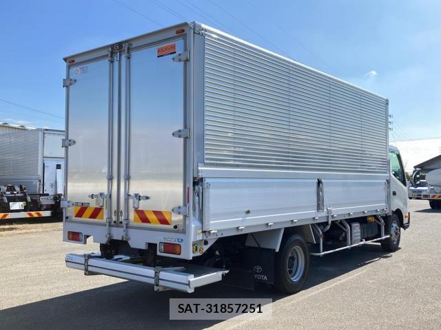 Toyota DYNA TRUCK 2022-05 8354348-2