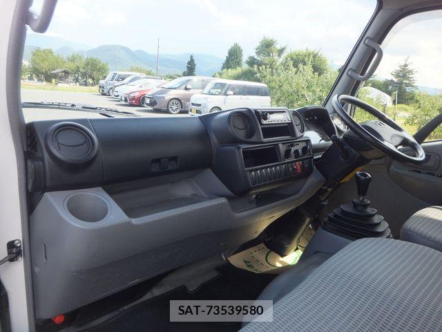 Toyota DYNA TRUCK 2020-05 8354356-13