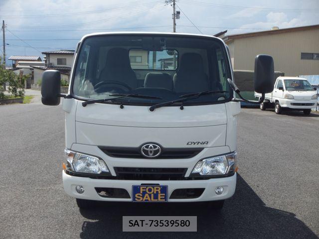 Toyota DYNA TRUCK 2020-05 8354356-1