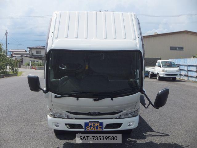 Toyota DYNA TRUCK 2020-05 8354356-2