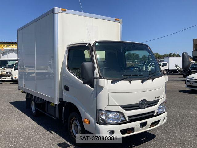 Toyota DYNA TRUCK 2021-06 8354352-21