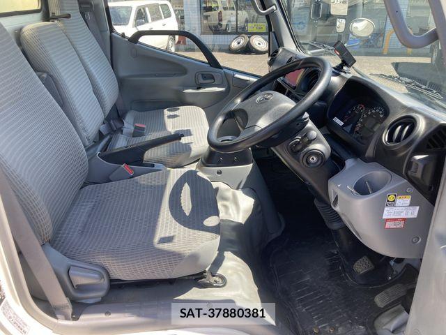 Toyota DYNA TRUCK 2021-06 8354352-4