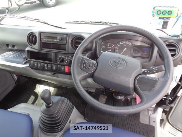 Toyota DYNA TRUCK 2026-07 8354350-18
