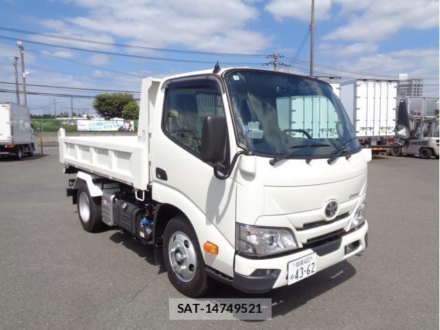 Toyota DYNA TRUCK 2026-07 8354350-1