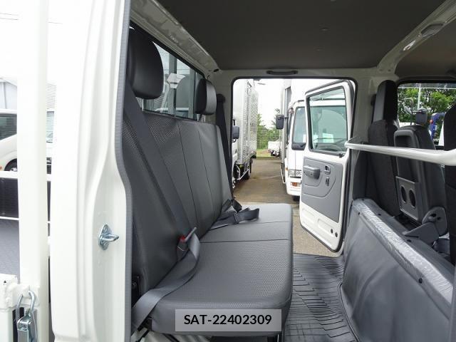 Toyota DYNA TRUCK 2026-05 8365670-12