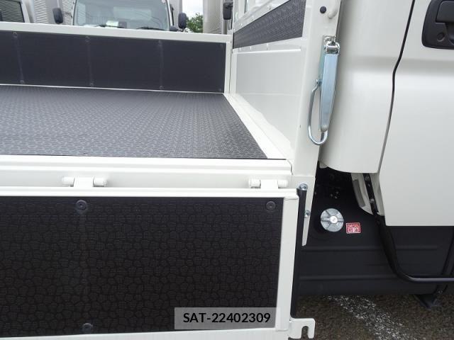 Toyota DYNA TRUCK 2026-05 8365670-7
