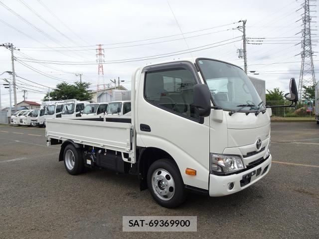 Toyota DYNA TRUCK 2026-04 8365671-1