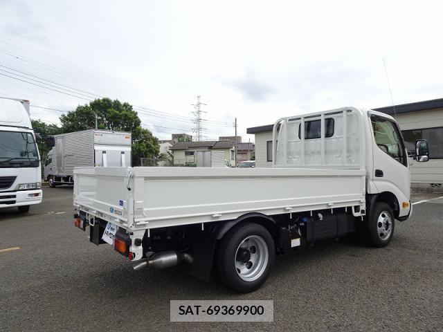 Toyota DYNA TRUCK 2026-04 8365671-2