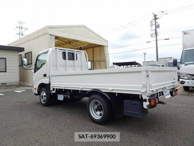 Toyota DYNA TRUCK 2026-04 8365671-3