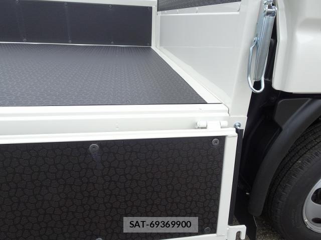Toyota DYNA TRUCK 2026-04 8365671-7