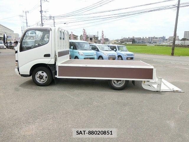 Toyota DYNA TRUCK 2005-06 8365674-23