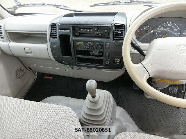 Toyota DYNA TRUCK 2005-06 8365674-26