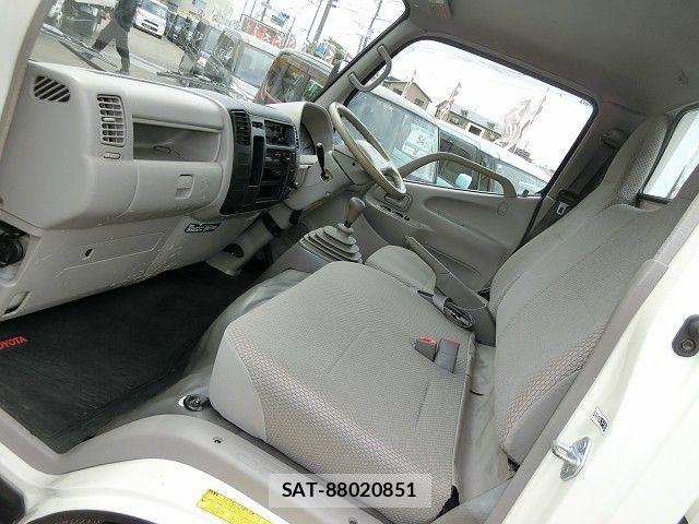 Toyota DYNA TRUCK 2005-06 8365674-27