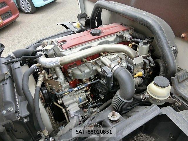 Toyota DYNA TRUCK 2005-06 8365674-3