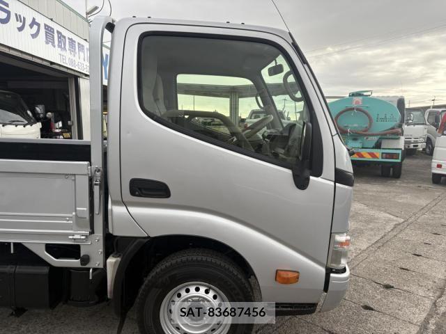 Toyota DYNA TRUCK 2015-02 8412133-18