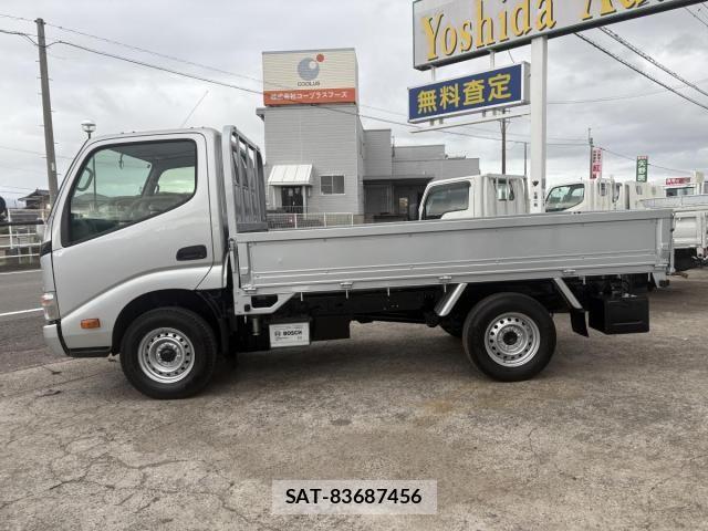 Toyota DYNA TRUCK 2015-02 8412133-1