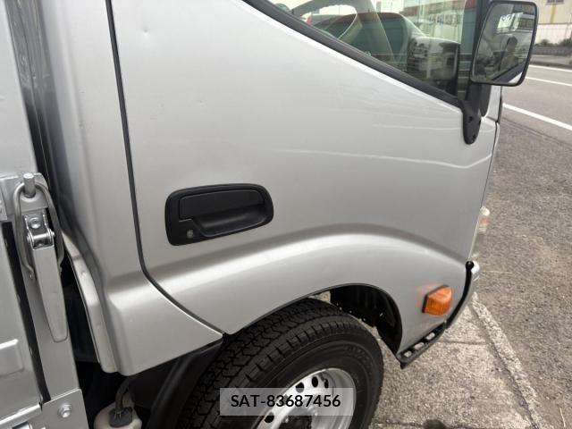 Toyota DYNA TRUCK 2015-02 8412133-19
