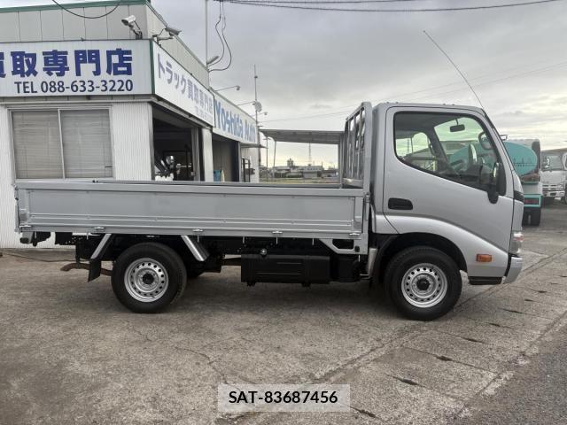 Toyota DYNA TRUCK 2015-02 8412133-3