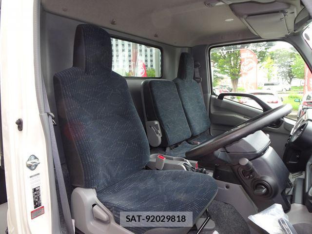 Toyota DYNA TRUCK 2024-06 8438082-15