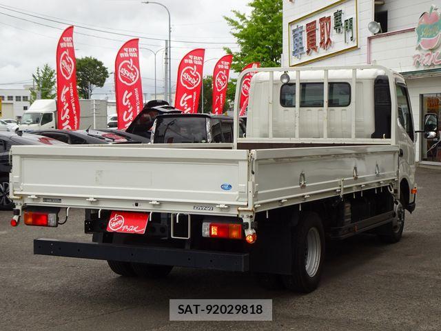 Toyota DYNA TRUCK 2024-06 8438082-2