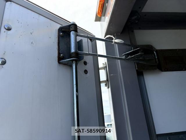 Toyota DYNA TRUCK 2020-05 8524595-12