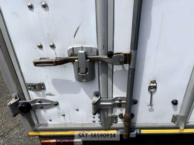 Toyota DYNA TRUCK 2020-05 8524595-14