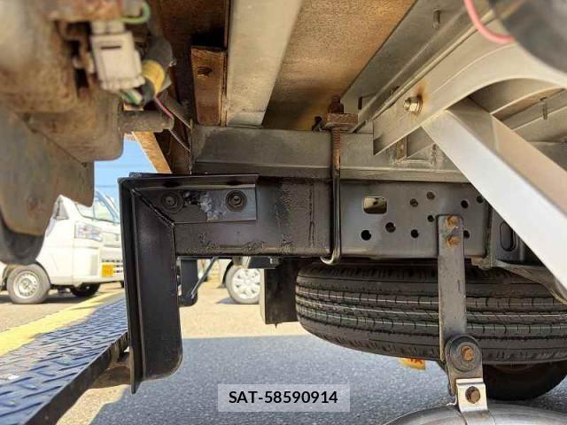 Toyota DYNA TRUCK 2020-05 8524595-16
