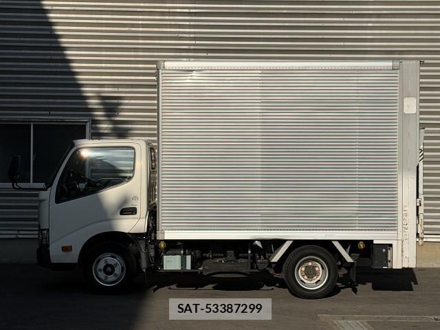 Toyota DYNA TRUCK 2018-06 8524589-1