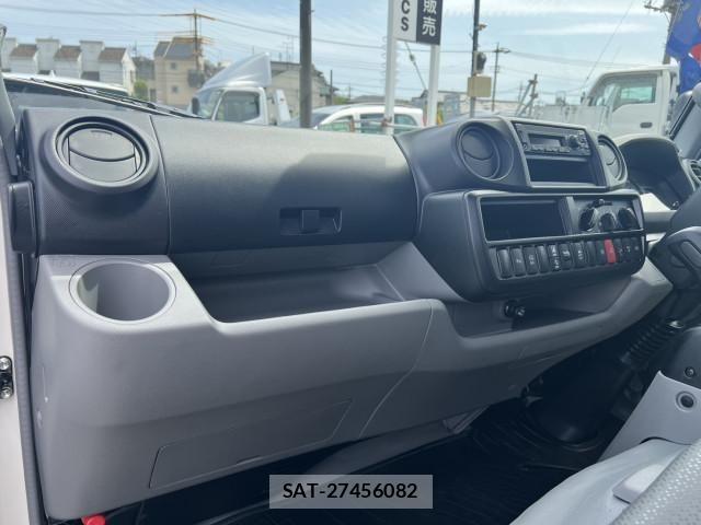 Toyota DYNA TRUCK 2026-07 8524579-23