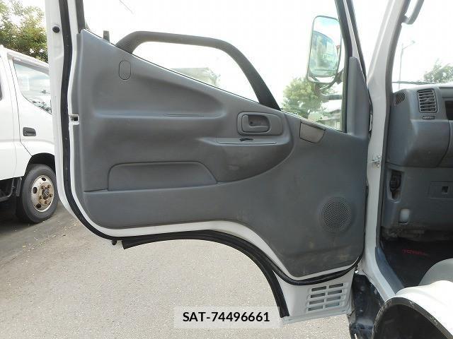 Toyota DYNA TRUCK 2015-06 8524608-15