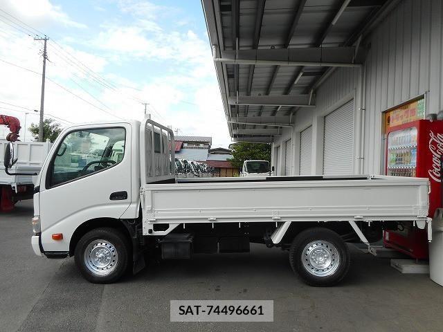 Toyota DYNA TRUCK 2015-06 8524608-4