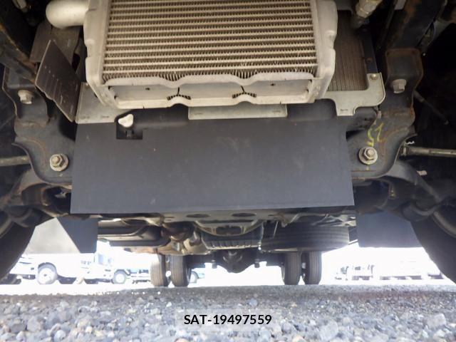 Toyota DYNA TRUCK 2022-11 8524581-24