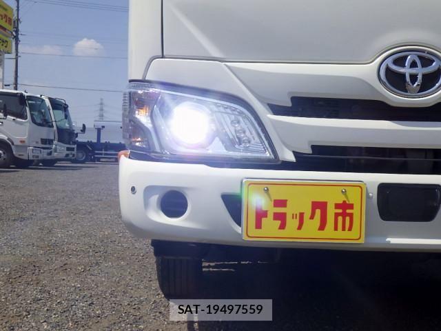 Toyota DYNA TRUCK 2022-11 8524581-2