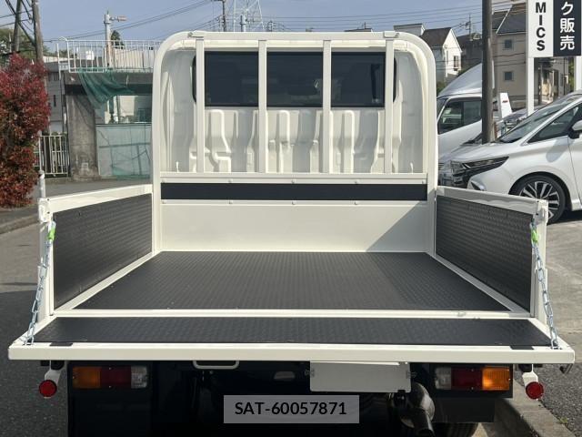 Toyota DYNA TRUCK 2026-04 8524577-8