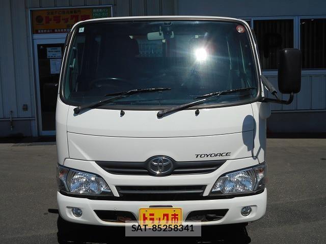 Toyota DYNA TRUCK 2017-01 8524602-1