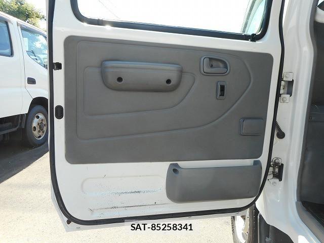 Toyota DYNA TRUCK 2017-01 8524602-20