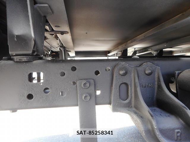 Toyota DYNA TRUCK 2017-01 8524602-26
