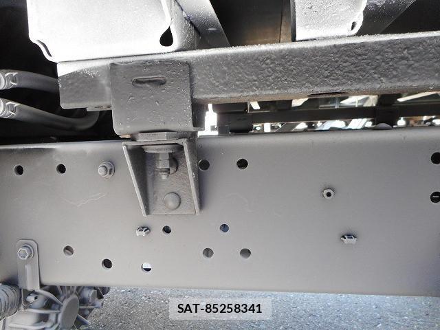 Toyota DYNA TRUCK 2017-01 8524602-27