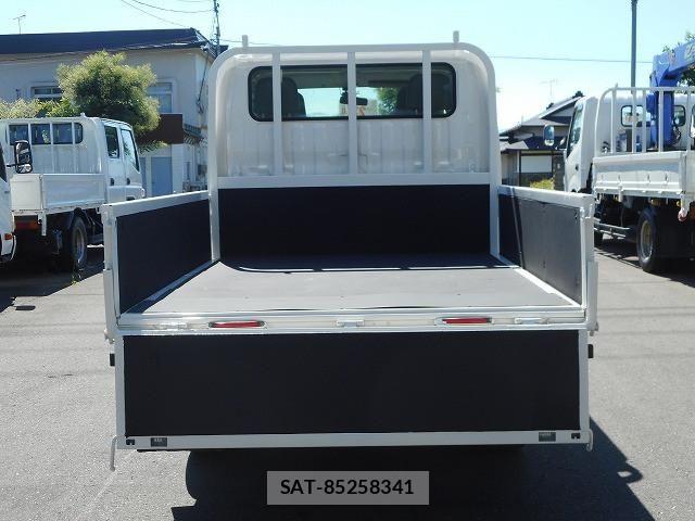 Toyota DYNA TRUCK 2017-01 8524602-8