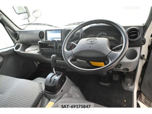 Toyota DYNA TRUCK 2020-07 8524609-1