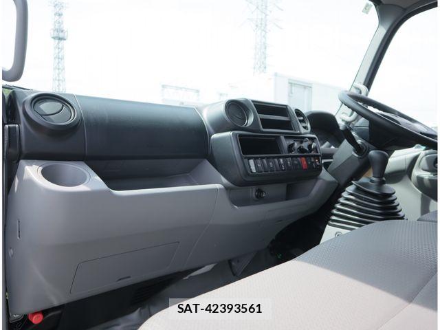 Toyota DYNA TRUCK 2026-03 8524574-23
