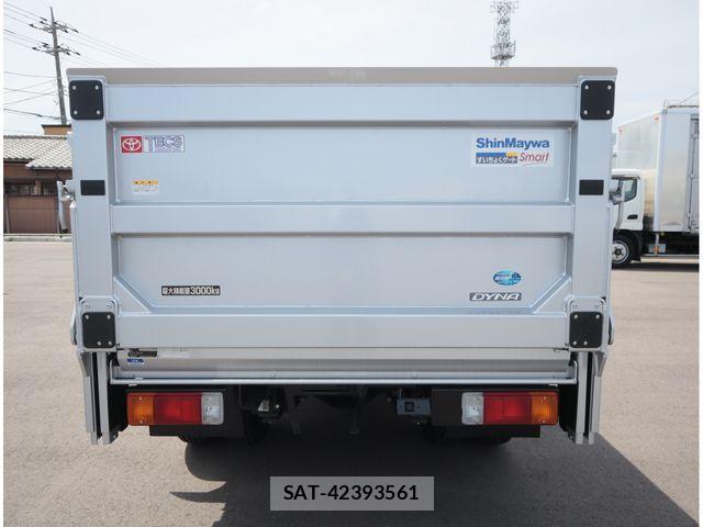 Toyota DYNA TRUCK 2026-03 8524574-3