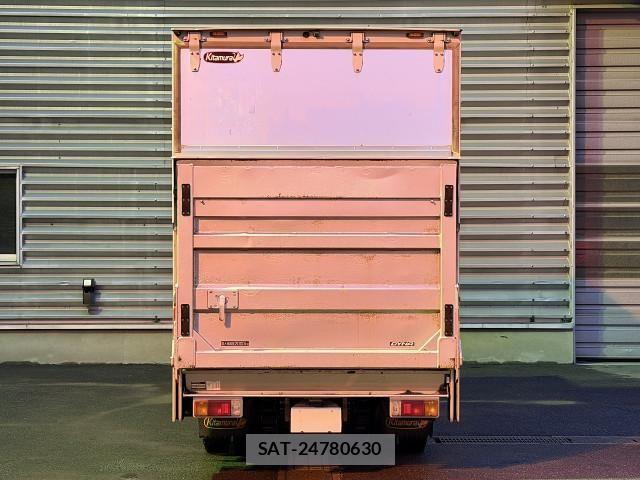 Toyota DYNA TRUCK 2018-06 8524588-2