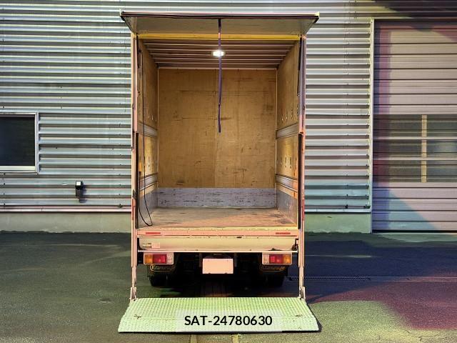 Toyota DYNA TRUCK 2018-06 8524588-3