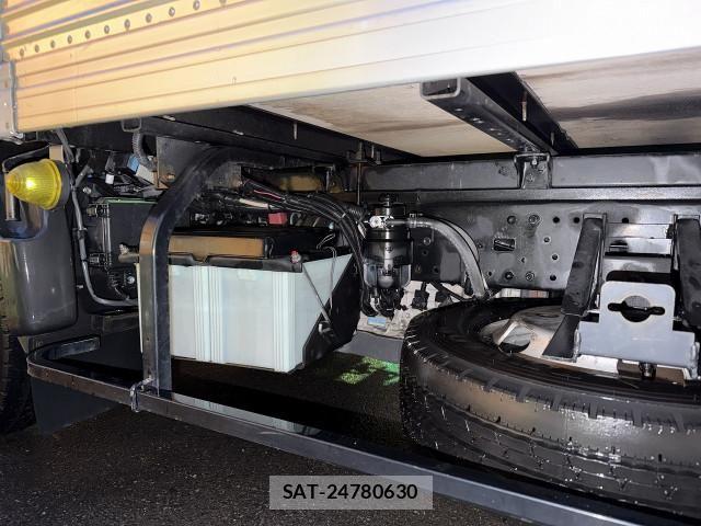Toyota DYNA TRUCK 2018-06 8524588-8