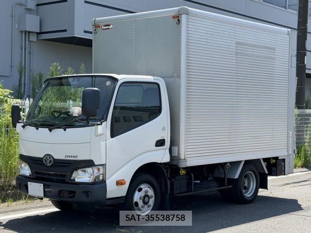 Toyota DYNA TRUCK 2018-06 8524590-0